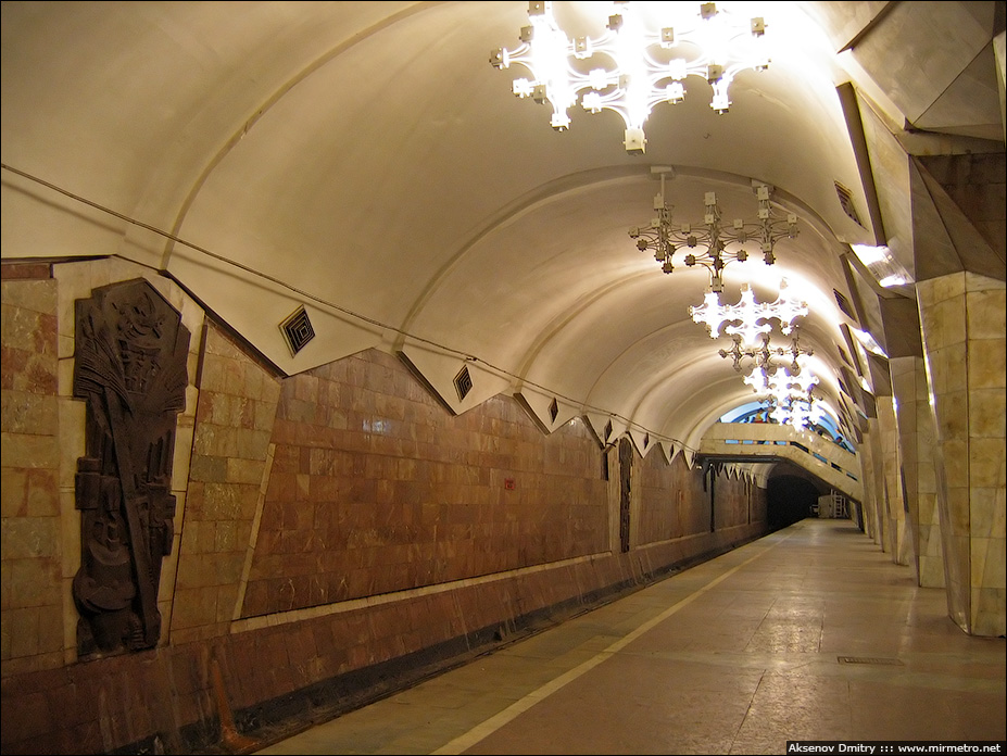 Станция метро «Исторический музей»