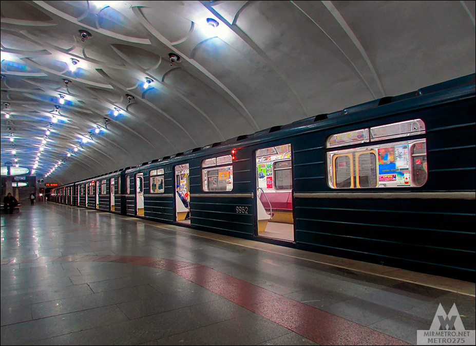 Вагоны типа 81-717/714, Харьковский метрополитен